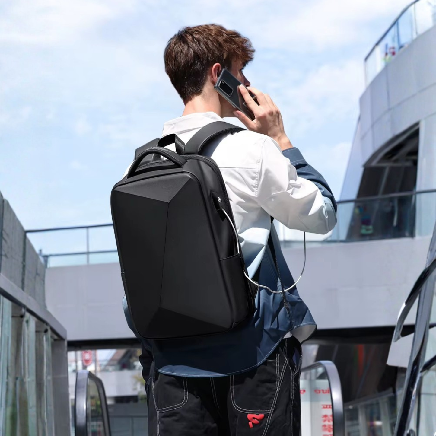Mochila NEXUS X Antirrobo USB