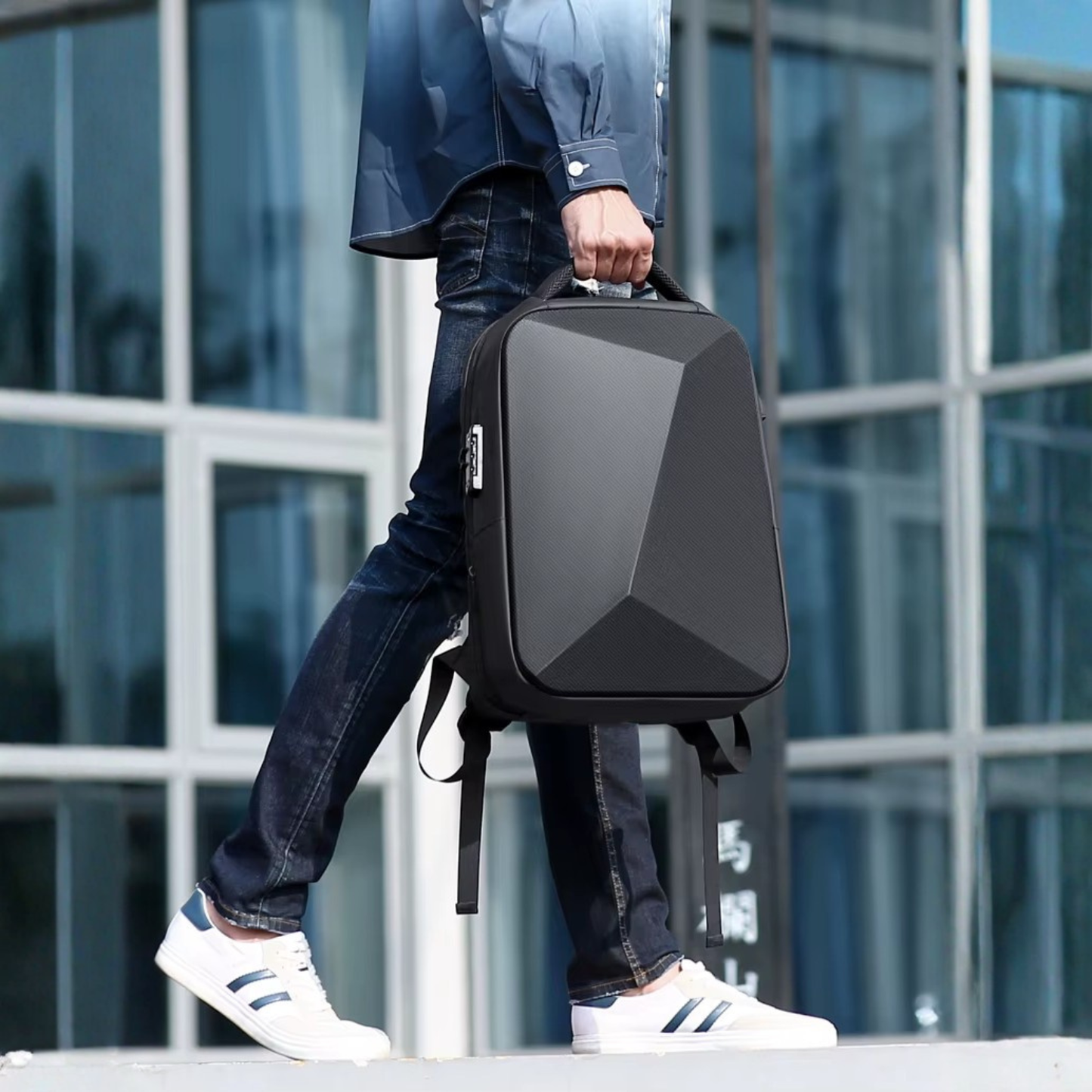 Mochila NEXUS X Antirrobo USB